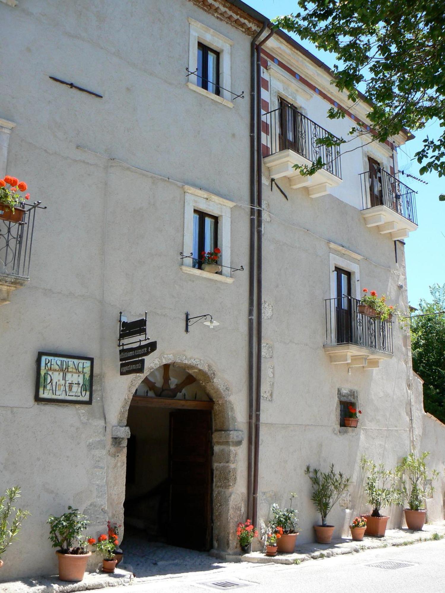 Residence Il Palazzo Санто-Стефано-ди-Сессанио Экстерьер фото